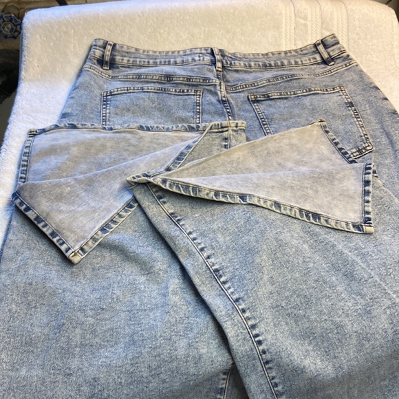 Sol High Rise wide Leg Jeans - Picture 9 of 9